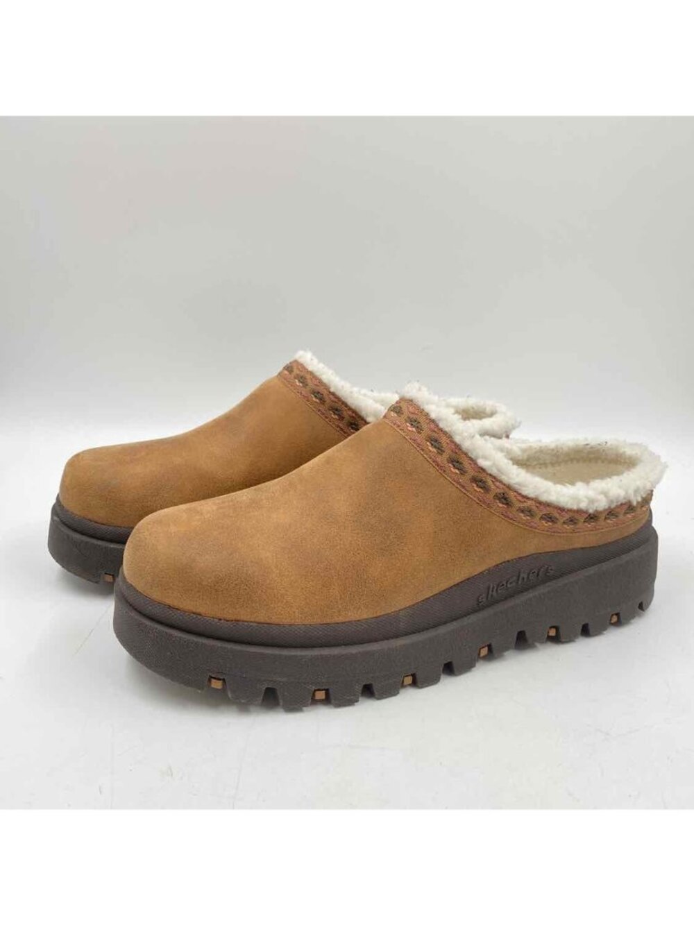 Skechers Women's Shoe Size 9.5 Caramel Solid Mules